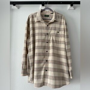 Orvis long sleeve 100% cotton shirt. Plaid striped fabric is soft and warm.